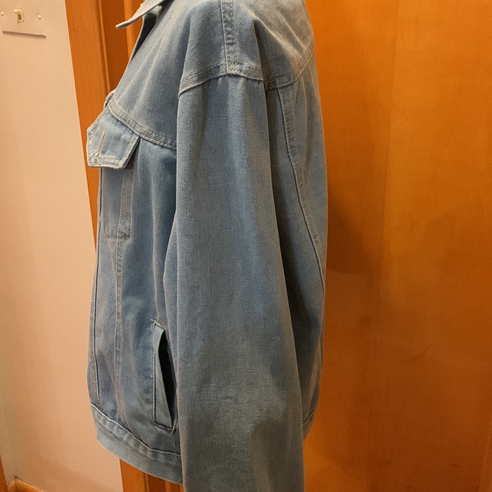 No name brand light blue denim jacket - Picture 4 of 8